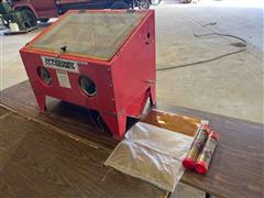 Speedway Series Sand Blasting Cabinet 