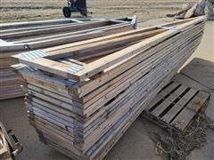 items/09df6a632fe1ed11a81c6045bd4cc723/woodenrooftrusses-3_78a265619aa34c34bcfef5fb6de04c7d.jpg