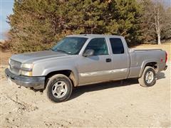 2004 Chevrolet 1500 4x4 Extended Cab Pickup 