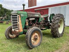 1959 Oliver 550 Utility Tractor 