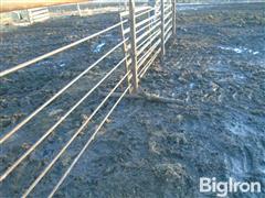 items/0aab5f1b5ac6ef1195f6000d3a620d5e/freestanding24steellivestockpanelwswinginggate-2_1fa4534aa1044f0a82ddca46f977a709.jpg