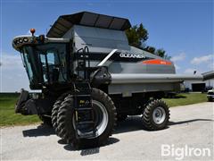 2009 Gleaner R76 2WD Combine 