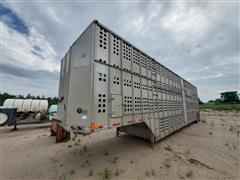 1982 Merritt T/A Livestock Trailer 