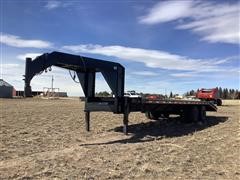 2004 May T/A Gooseneck Flatbed Trailer 