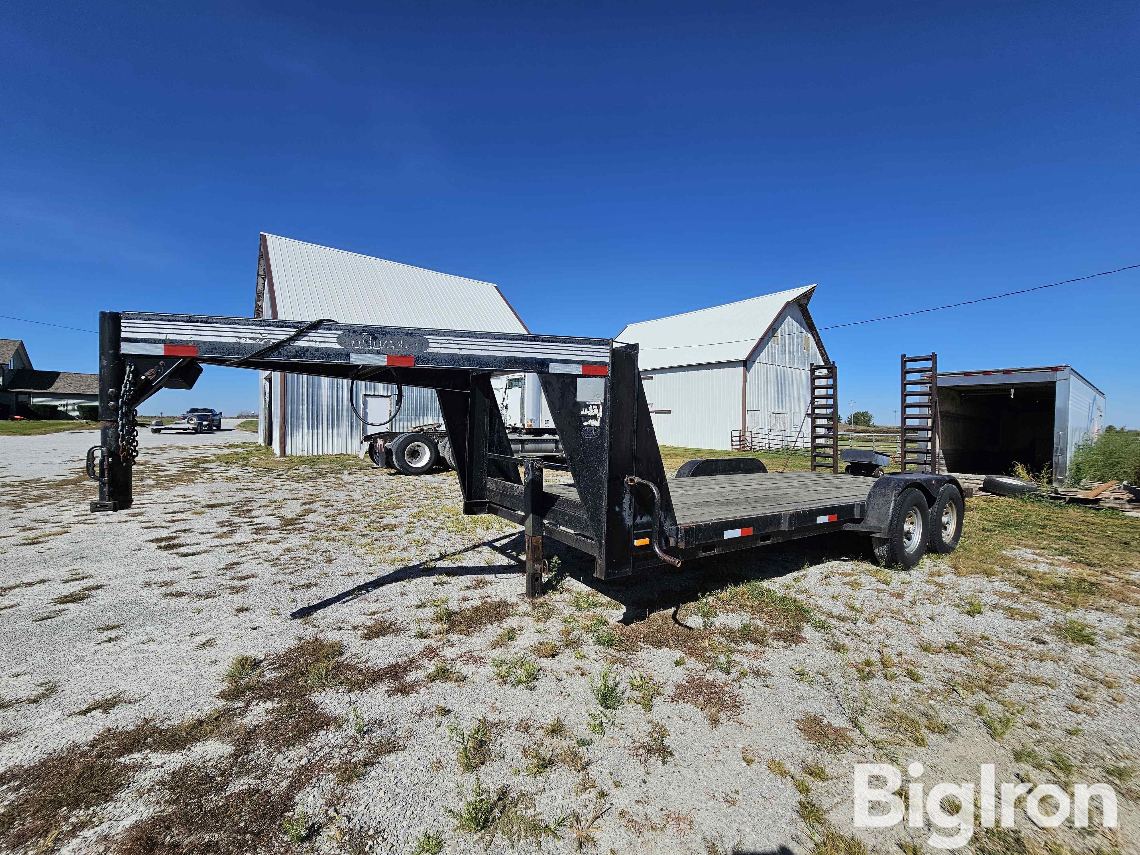 1998 Titan T/A Gooseneck Flatbed Trailer 