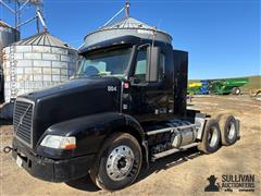 2009 Volvo VNM T/A Day Cab Truck Tractor 