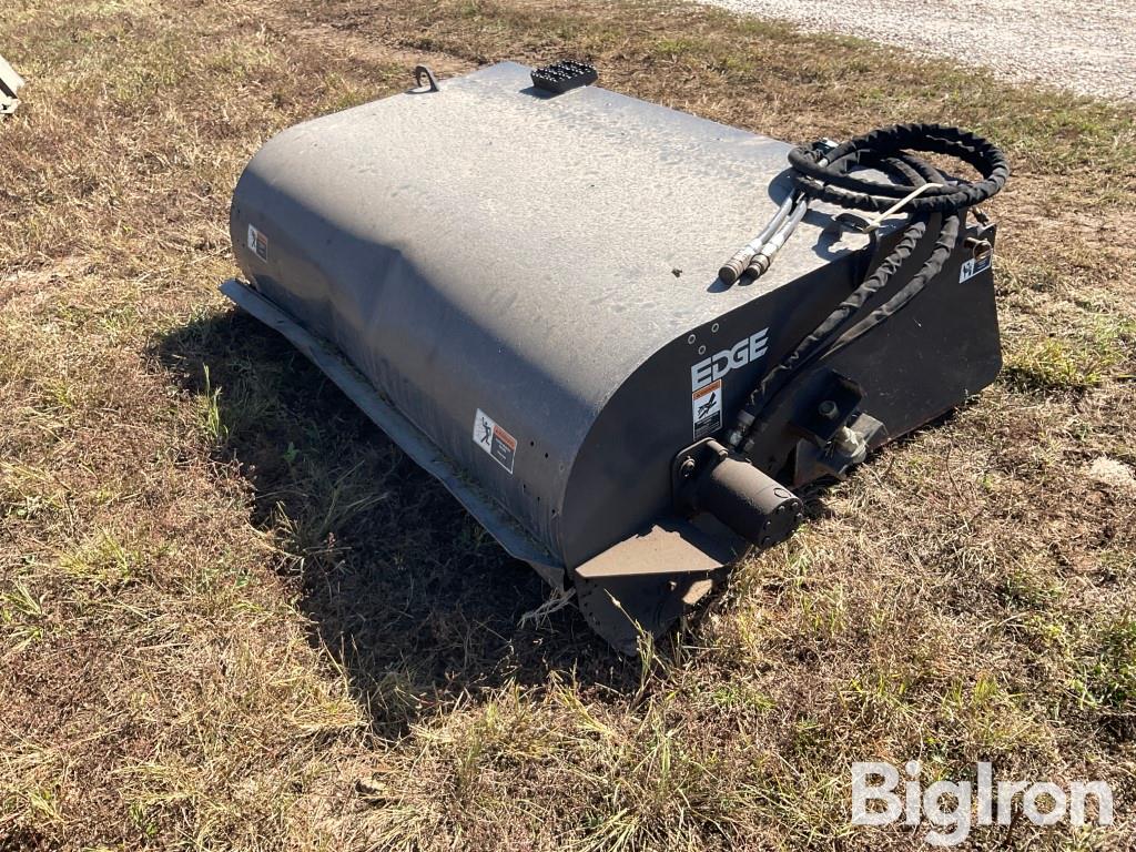 2018 Edge 503578 72" Skid Steer Sweeper Bucket Attachment 