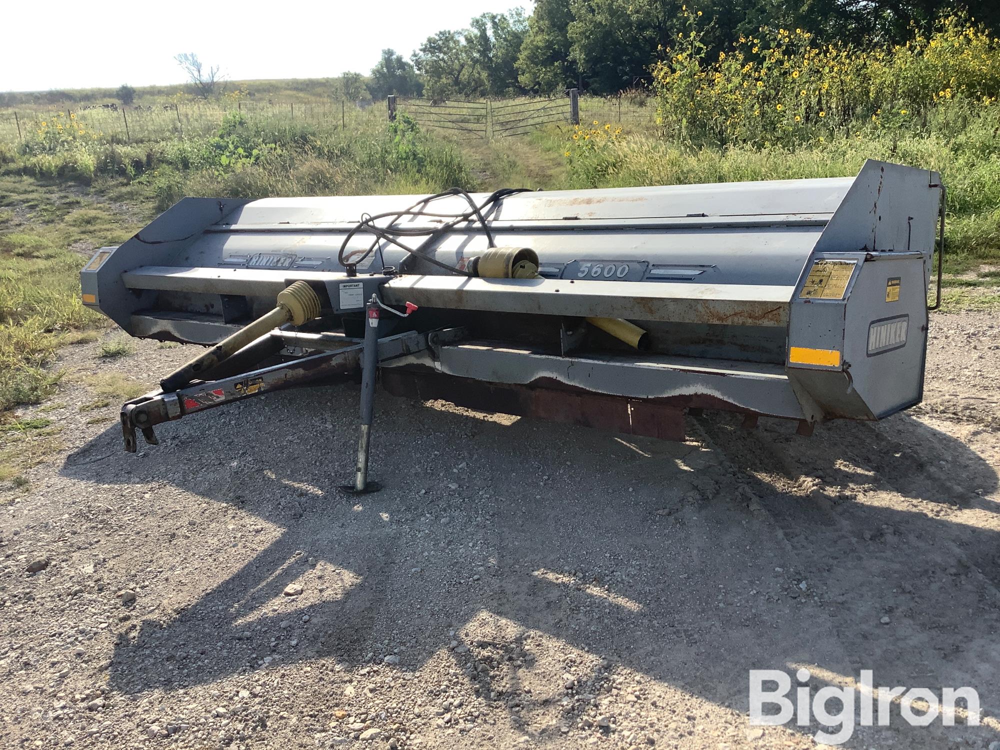 Hiniker 5600 Flail Mower/Shredder 