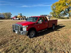 2012 Ford F350 XL Super Duty 4x4 Extended Cab Service Truck 