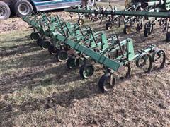 John Deere ER002 Cultivator 