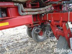 items/0c72e90466b7ef1195f6000d3a620d5e/2011caseih125024row30planter_a1e5a275d5d241739c11a53af2e01385.jpg