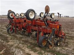 International Harvester 183 12-Row/30" Row Crop Cultivator 
