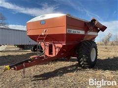 Brent 610 Grain Cart 