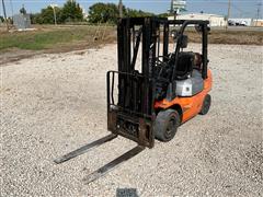 1999 Toyota 7FGU20 LPG Forklift 