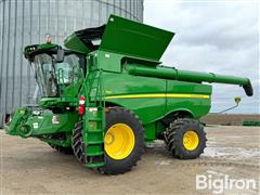 2019 John Deere S780 Combine 