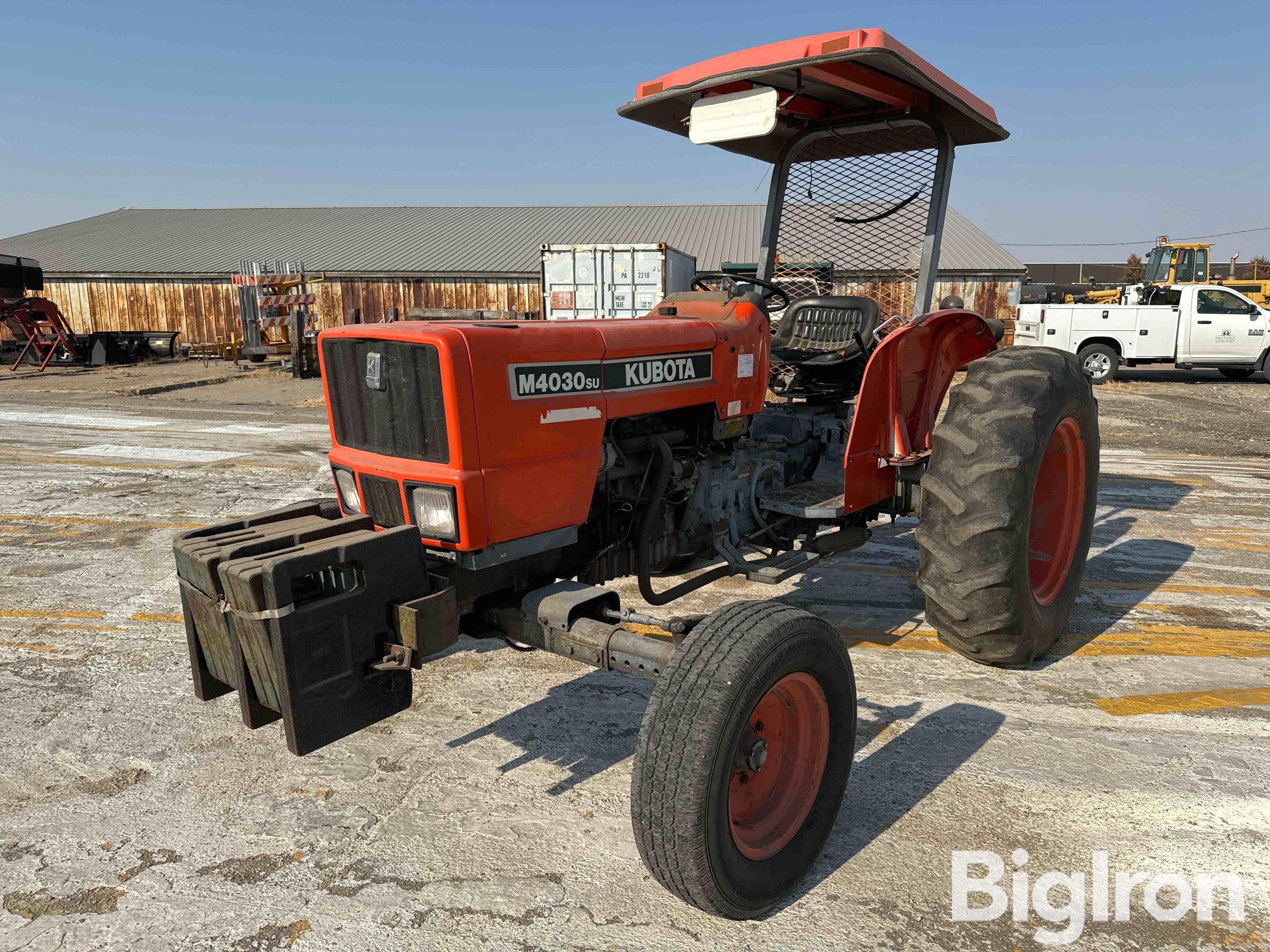 Kubota M4030SU 2WD Tractor 