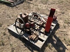 Hydraulics Off Of Massey Feguson Combine, Pumps & Valves 