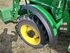 items/0e7e9e1ecc69ed11a76e0003fff9401b/2008johndeere5525mfwdutilitytractor_b537931e4f2c47da94aabde2009e175a.jpg