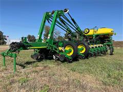 2007 John Deere 1770NT 24R30” CCS Planter 