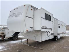 1998 Teton 39’ Kingman XT3 GR Fifth Wheel Trailer 