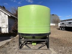 2,600 Gal Fertilizer Cone Bottom Tank 