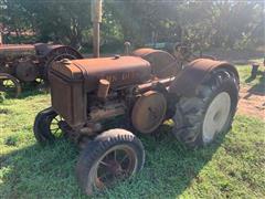 John Deere D 2WD Tractor 