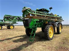 2014 John Deere R4045 Self-Propelled Sprayer 