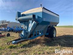 Kinze AW1040 Grain Cart 