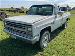 1987 Chevrolet K20 Custom Deluxe 4x4 Pickup 