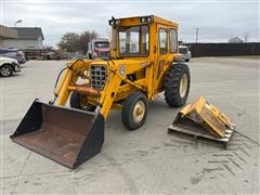 1973 International 674 2WD Tractor W/Loader 