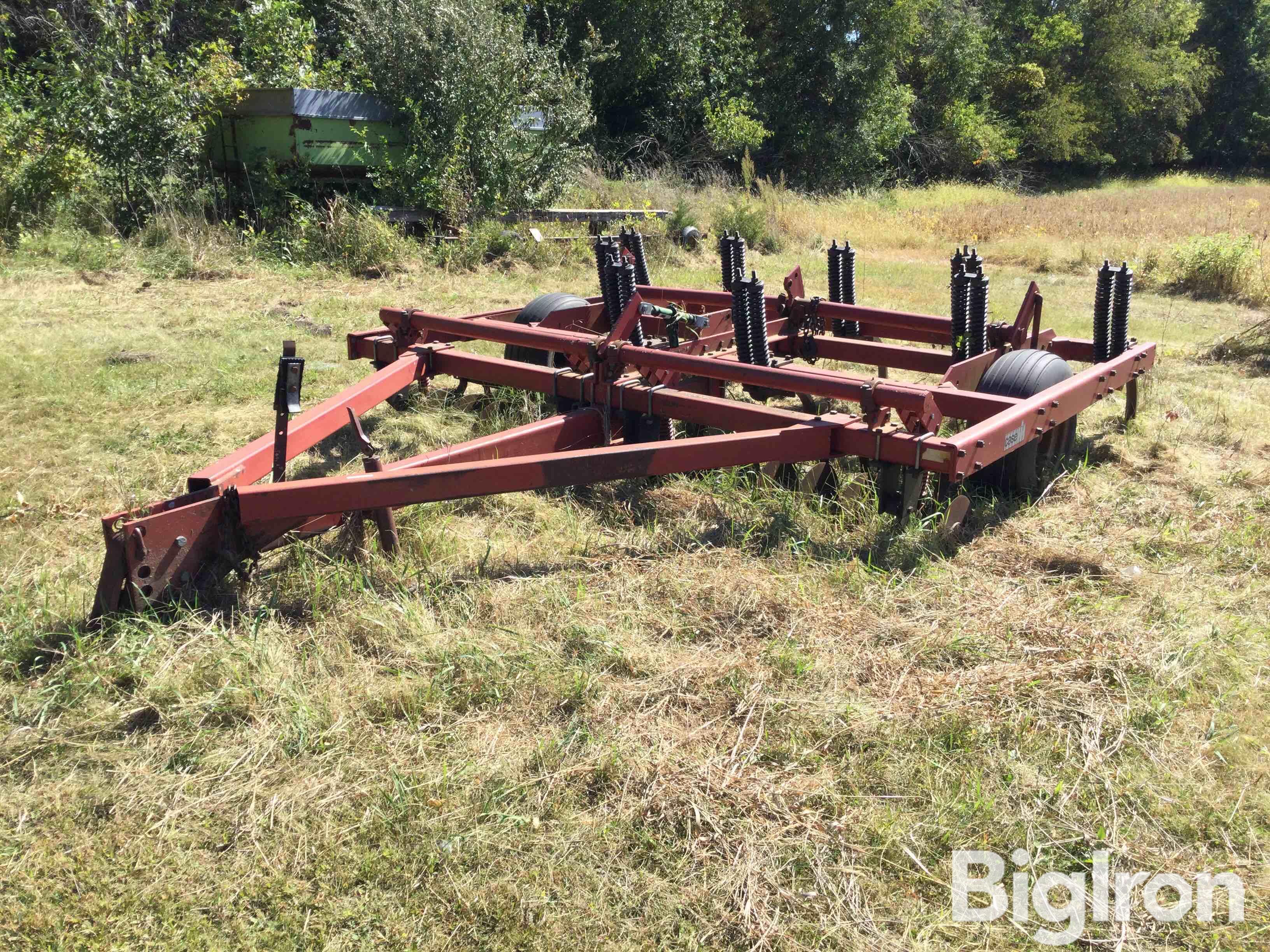 Case IH 6500 Conser-Till Chisel Plow 