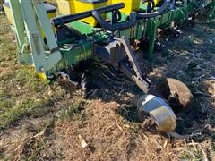 items/106517d00d56ed11a76e0003fff934d4/johndeere7100maxemerge23-pt8r36vacuumplanter_bf85cf13b0174898a34a4ac6b04938f0.jpg