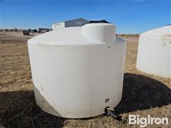 Snyder 1550-Gallon Flat Bottom Poly Fert./Water Tank 