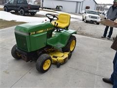 John Deere 318 Lawn & Garden Tractor 