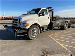 2005 Ford F750 XL Super Duty S/A Runabout Oilfield Flatbed Truck W/Winch & Rolling Tailboard 