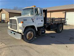 1994 Ford LN8000 S/A Flatbed Truck 