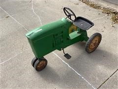 John Deere Ertl D-55 Pedal Tractor 