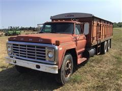 1974 Ford F880 T/A Grain Truck 