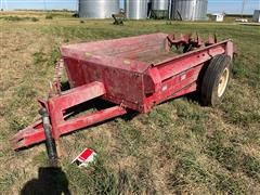 International 540 S/A Manure Spreader 