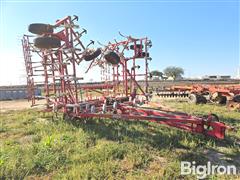 Wil-Rich 2500 5 Section Field Cultivator 