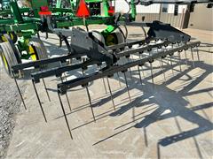 items/11ae59a519ceee11a73d0022489101eb/johndeere241026chiselplow_a325d8cf3c6d4d66af45a2af6651e2ad.jpg