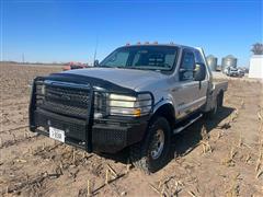 2002 Ford F250 Super Duty 4x4 Flatbed Extended Cab Flatbed Pickup 