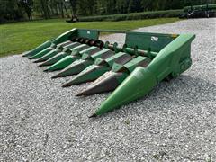 John Deere 843 Corn Head 