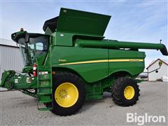 2015 John Deere S660 2WD Combine 