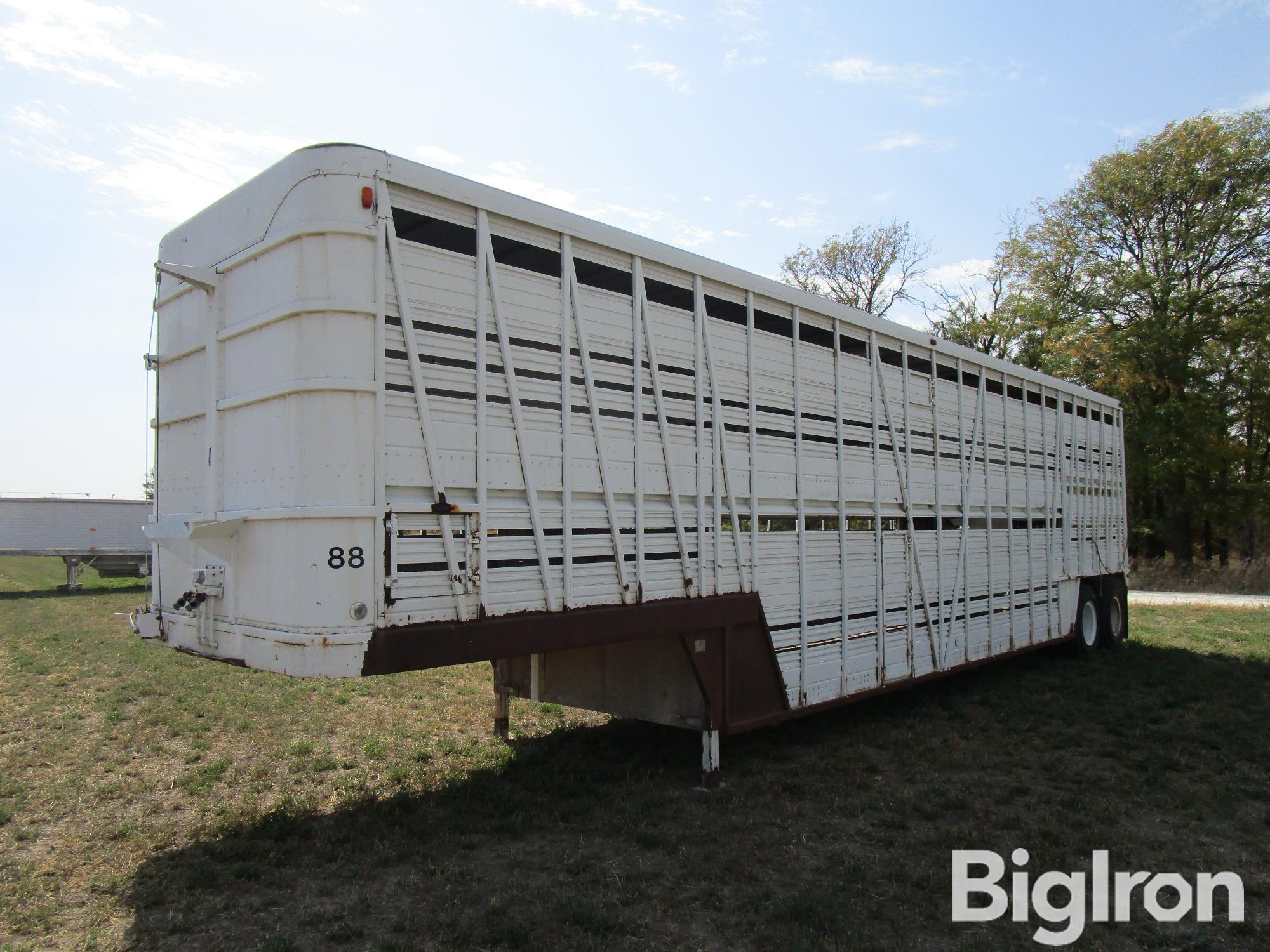 1971 Wiltco T/A 42' Livestock Trailer 