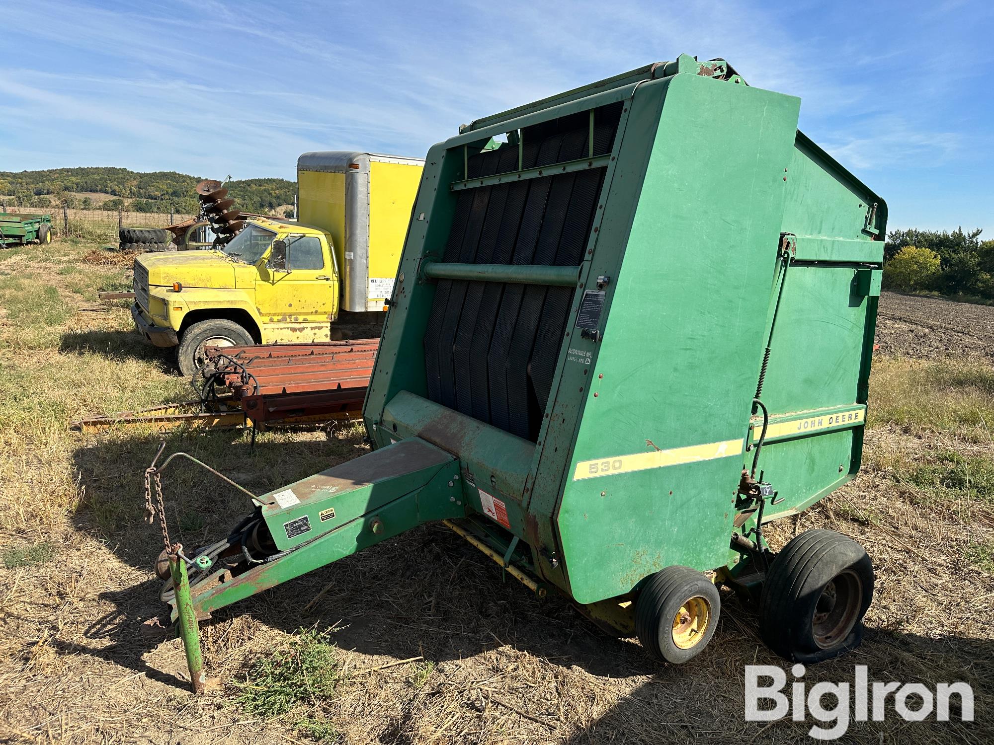 1986 John Deere 530 Round Baler 