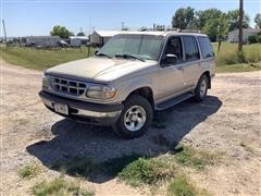 1997 Ford Explorer 4x4 4-Door SUV 