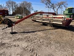 Hesston 1014 Hydro Swing Pull-Type Swather 