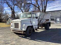 1977 Ford LN700 S/A Feed Truck W/Harsh Mobile Mix Feed Box 