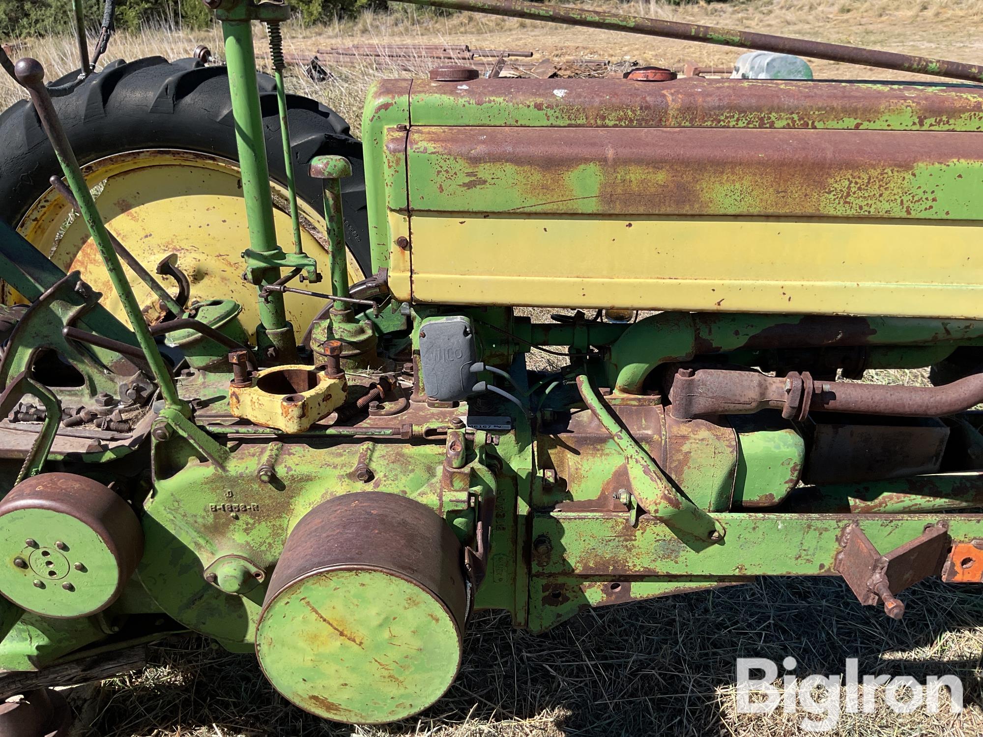 items/13b3712d68734658a5adff0c148a6c38/1941johndeereearlystyledb2wdtractor_286f8e8ccb38435693038466924537a1.jpg